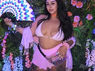 Streamate Best live sex cam show of SexySe7en77