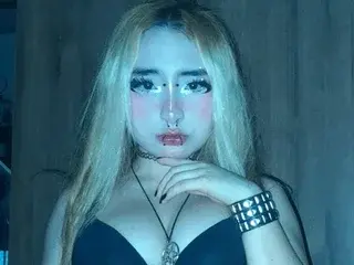 Streamate Live Porn of ElizabethCrowleyy
