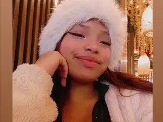 Streamate Free Live Porn of CharlotAura