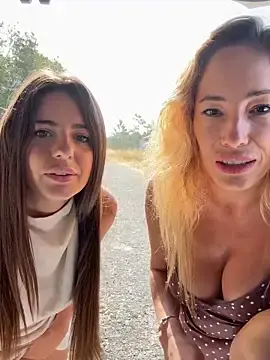 Stripchat Free Porn Cam of SweetAlegra_