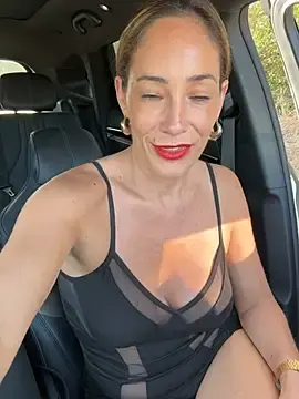Stripchat Live Porn of SweetAlegra_