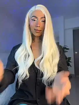 Stripchat Free Porn Cam of miss_tatiana_