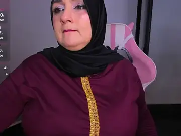 Stripchat Adult Webcams of HijabiMilff