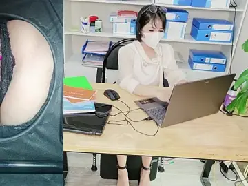 Stripchat Live Porn of Julie-Rosee