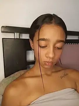 Stripchat Watch Live Sex Cams of Zoe_Sweett18