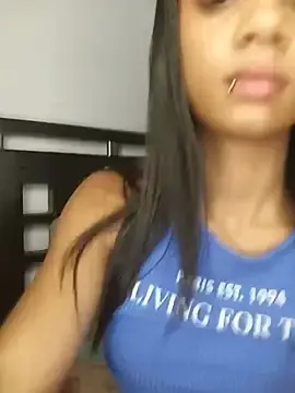 Stripchat Sex Cam of Zoe_Sweett18