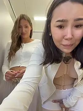 Stripchat Live Sex Cam of Asian_Asami