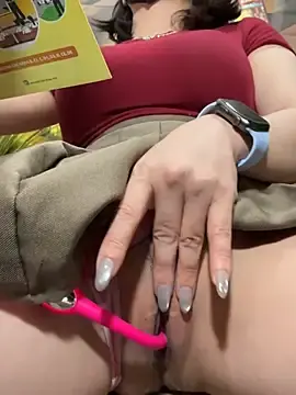 Stripchat Best Webcam of Emily-Nguyen