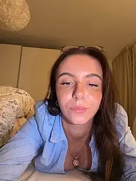 Stripchat Sex Cam of Cherry-Bean