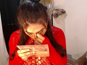 Stripchat Live Sex Cam of Tasha_Goddess