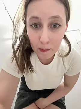 Stripchat Sex Chat of FroggyAnna