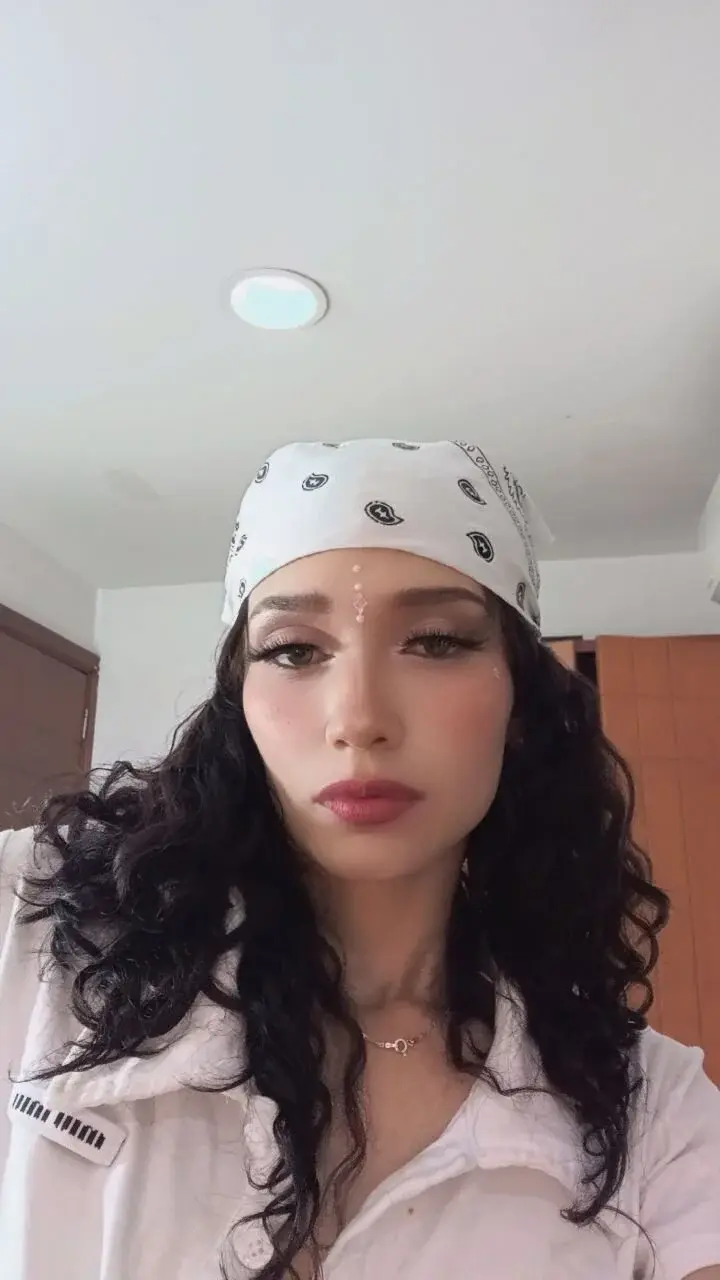 Alexa_fox669