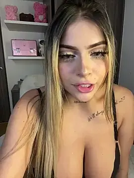 Stripchat Live Sex of MiaWhitePink_