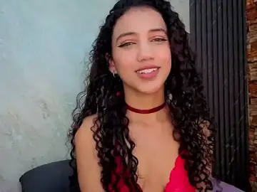 Stripchat Sex Cam of valentinaa_07