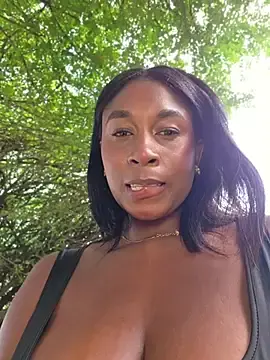 Stripchat Live Porn of HanaThompson