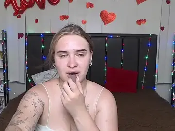 Stripchat Live Sex Cam of LauraHlot