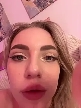 Stripchat Sex Cam of HugeBoobsAlice