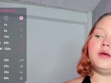 Stripchat Live Sex Cam of YuliCardona_