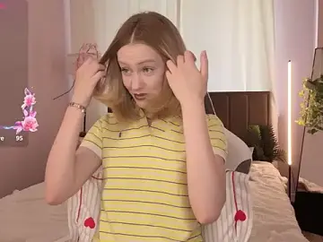 Stripchat Live Sex Cam of EvaHamilton
