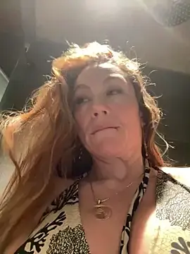 Stripchat Sex Cam of angelitasexy81