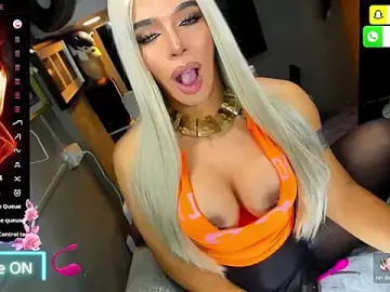 Stripchat Nude Webcam of Dominant_DriftedDoll