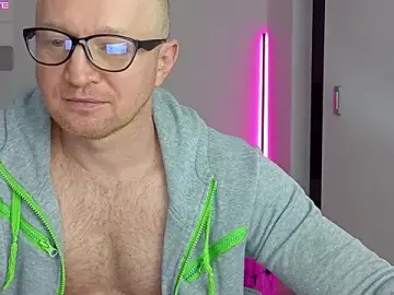 Stripchat Free Porn Cam of kevintyler69