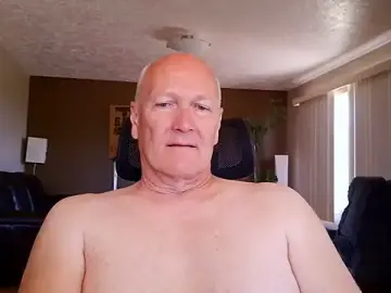 Stripchat Watch Live Sex Cams of BasicAnt