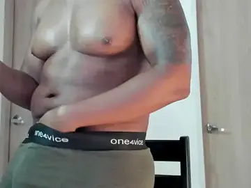 Stripchat Free Porn Cam of benjamincol