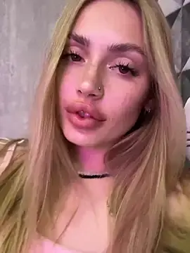 Stripchat Nude Webcam of Elizabeth_Tay
