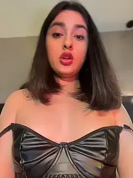 Stripchat Adult Video Chat of MiahWindsor