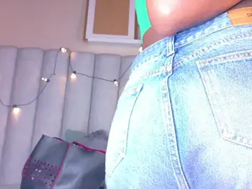 Stripchat Live Sex of nahomi_campbell