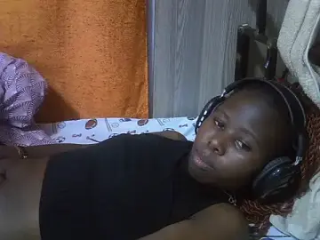 Stripchat Nude Webcam of hot_petrah