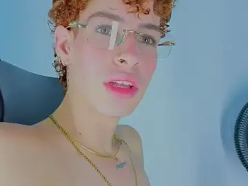 Stripchat Adult Webcams of nova_salvatore