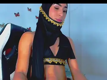 Stripchat Live Sex Cam of Malikaa__