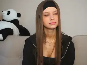 Stripchat Live Sex of MerryHotlend