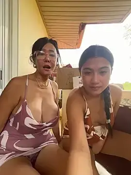 Stripchat Adult Webcam of sweetieme