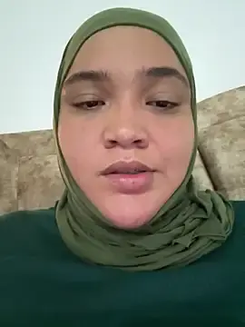 Stripchat Live Sex Cam of sweetmuslim01
