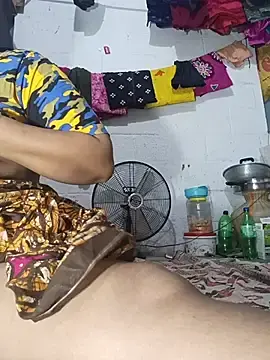 Stripchat Live Porn of reya743