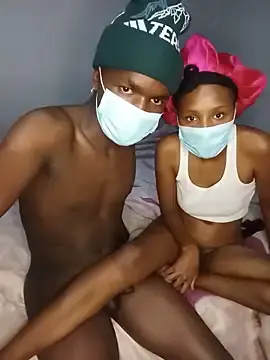 Stripchat Free Live Porn of BigAndPuddin