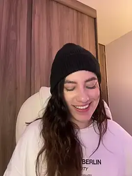 Stripchat Live Porn of ARITOO_