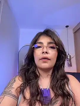 Stripchat Free Live Porn of LisaMonroe_