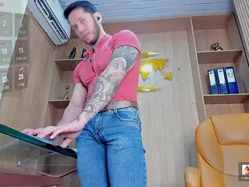Stripchat Best Webcam of George_Diesell