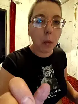 Stripchat Live Sex Cam of VikaKing
