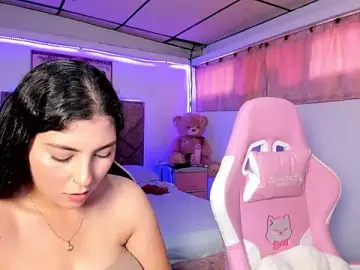 Stripchat Free Porn Cam of Cristal_Smith20