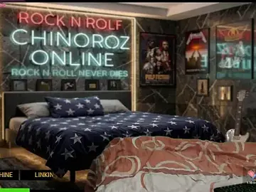 Stripchat Nude Webcam of chino_roz