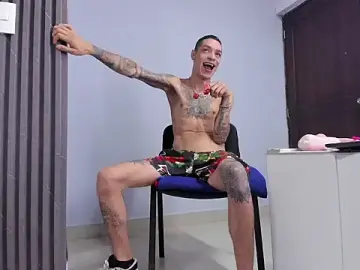 Stripchat Private Sex Chat of logan-wollf