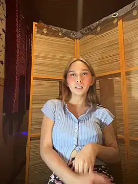 Stripchat Free Porn Cam of lovely_samina