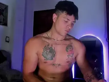 Stripchat Live Sex of Dominic_Biker__