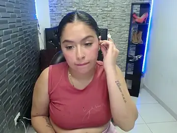 Stripchat Free Live Porn of kristall_blue