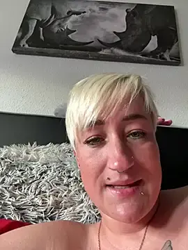 Stripchat Adult Webcam of Bigboobiegirl90